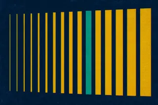 Des bandes verticales parallèles, de plus en plus larges vers la droite, évoquent un calendrier ou une chronologie, sur fond bleu marine. Un accent turquoise rompt la régularité pour signaler une étape clé, le tout avec une texture imprimée granuleuse et